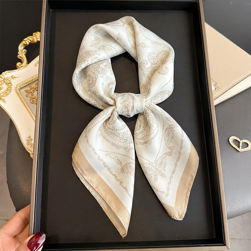 Vintage Beżowa Apaszka Kwadrat – Ascot Neck Scarf recenzja i cena
